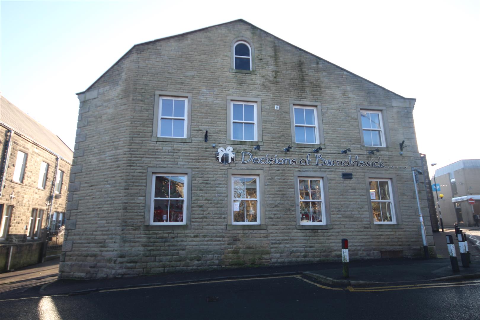 2 bedroom flat To Let in Barnoldswick - Main Image